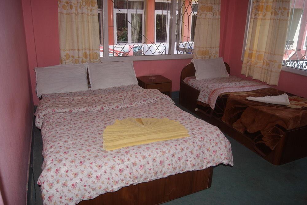 Hotel Pokhara Peace Katmandu Dış mekan fotoğraf
